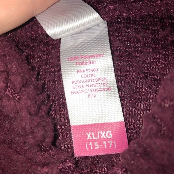 ‼️MAROON QUARTER ZIP TEDDY HOODIE - Picture 7 of 8